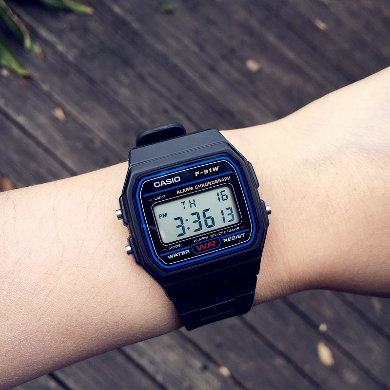 (සූදානම් තොග) G-Shock පිරිමි ඔරලෝසු ඩිජිටල් ක්‍රීඩා ඔරලෝසු LED සංදර්ශක ජල ප්‍රතිරෝධී කම්පන සහ ජලයට ඔරොත්තු නොදෙන ලෝක කාල LED ඔටෝ ලයිට් ස්පෝර්ට්ස් වර්ග මැණික් කටු ඔරලෝසු F91W-1. 