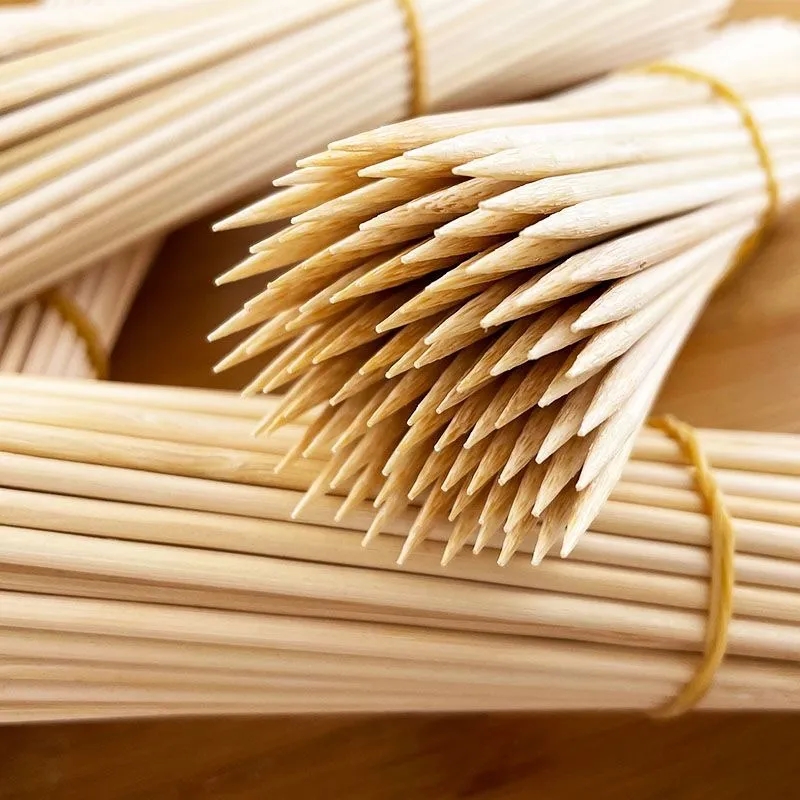 50pcs Bamboo Stick Food Grade Bamboo Skewer Sticks Disposable Natural Wood Long Stick For Barbecue Fruit BBQ Tools. 