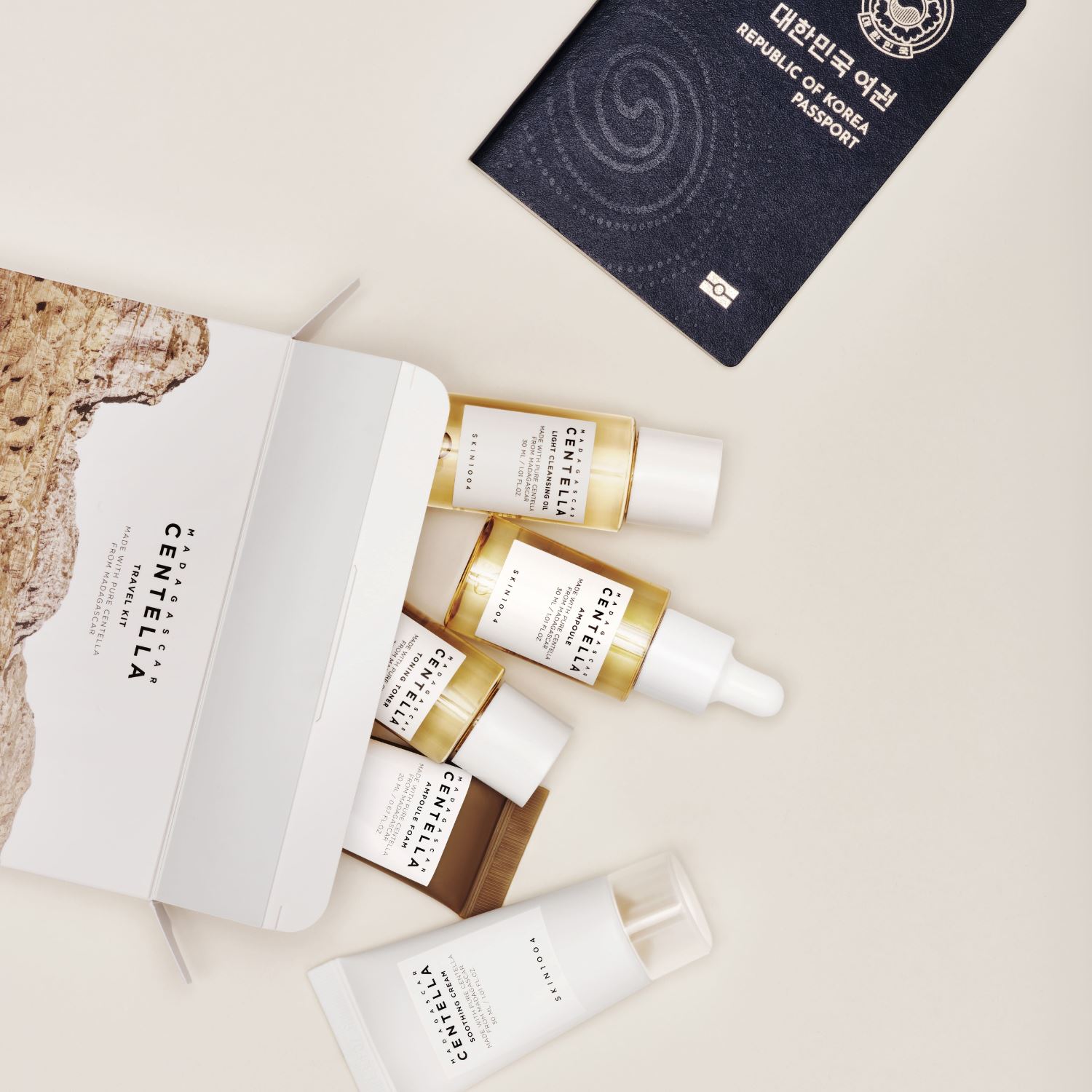 [SKIN1004 OFFICIAL]  Madagascar Centella Travel Kit | The Ultimate 5 Travel-size Skincare Set. 