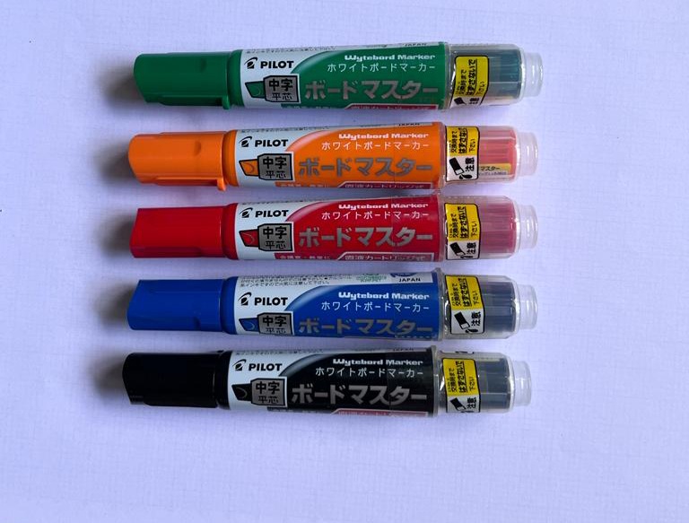 Japanese Pilot Chisel Medium - Refillable Marker pen