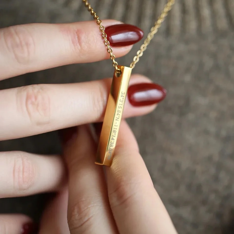 Glamon customized name engraved bar pendant necklace for girls boys stainless steel personalized squre bar necklace for men women fashionable jewelry name necklace gift for girlfriend ladies Wife Friendship Anniversary Valentine Birthday Wedding Party. 