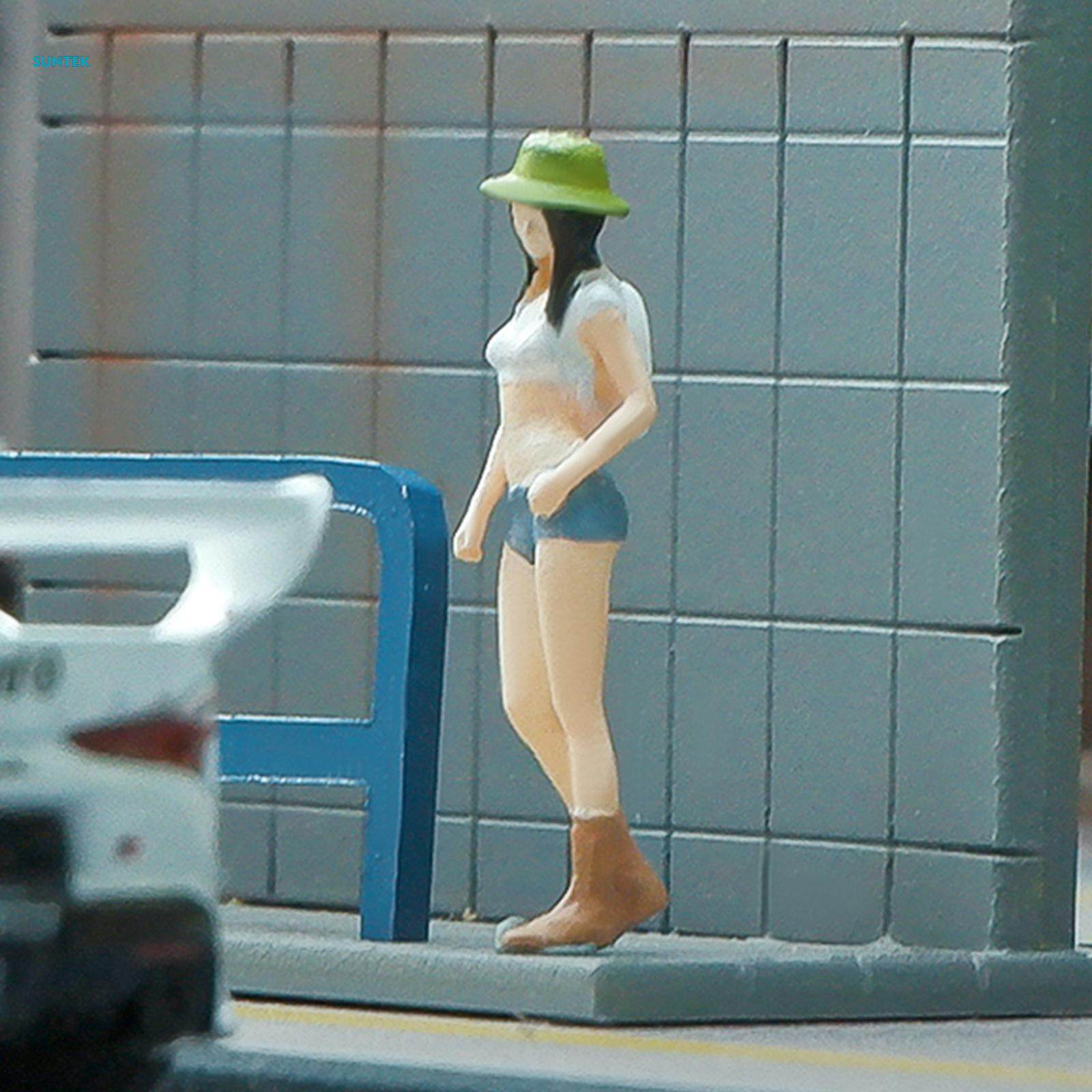 1/64 Summer Beach Girl Figures Sand Table Ornament Collectibles Hand Painted People Figurines for Diorama Miniature Scene Photography Props Layout. 