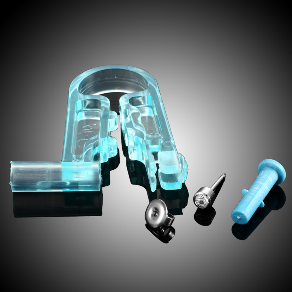 Ear Piercing Gun Healthy Safety Sterile Disposable Body Ear Nose Gun with Tool Kit + Metal Stud Earring Stainless Steel. 