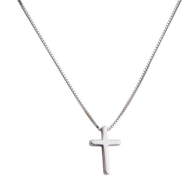 Exquisite Cross Pendant Necklace For Women Simple Personality Alloy Clavicle Chain Necklace Fashion Women Gift. 