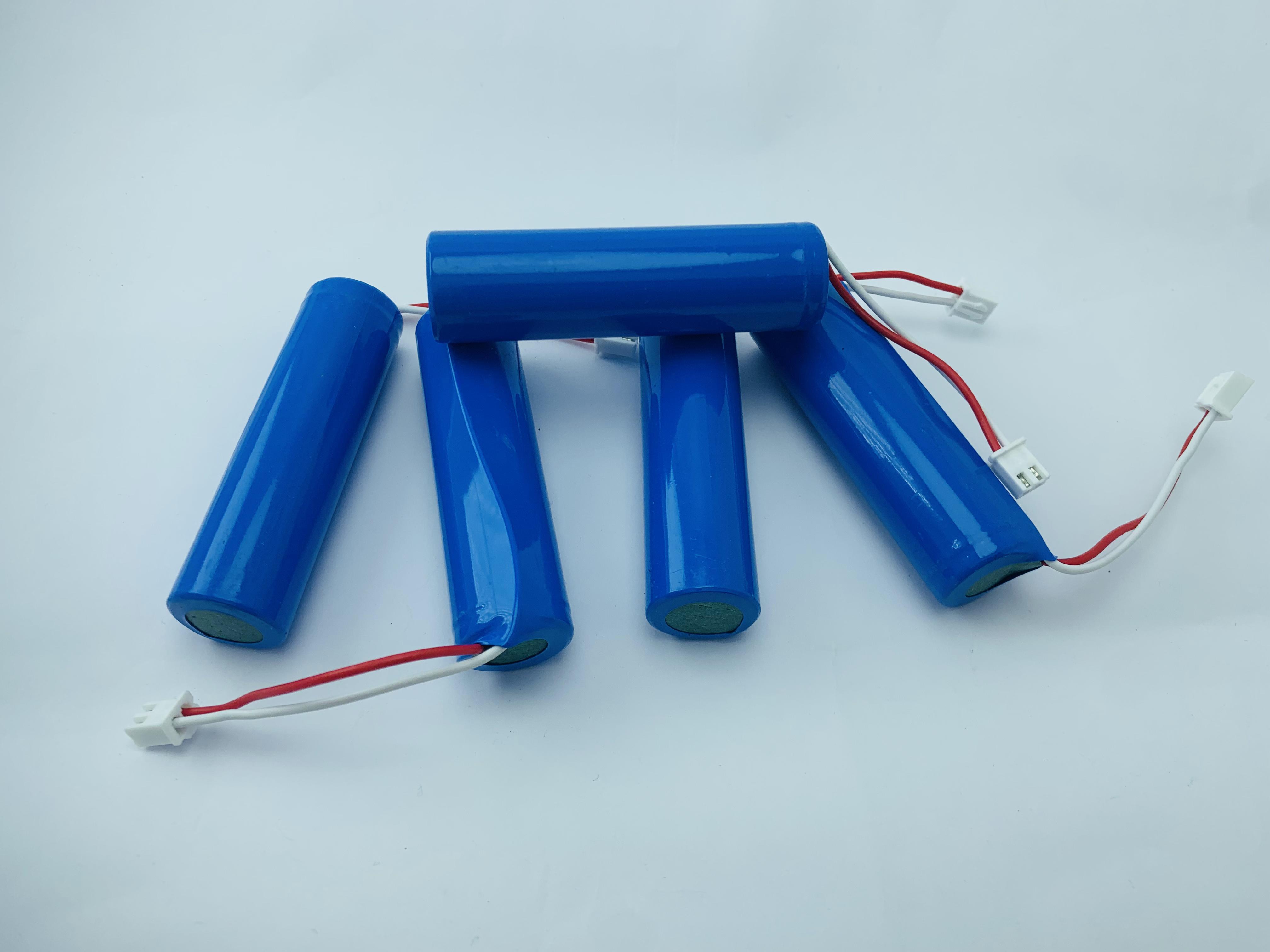 Rechargeable 18650 Lithium ion battery 3.7v 1200mAh li ion battery cell