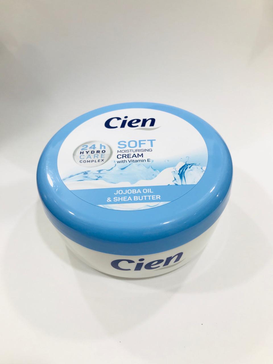 cien soft moisturising cream with vitamin e