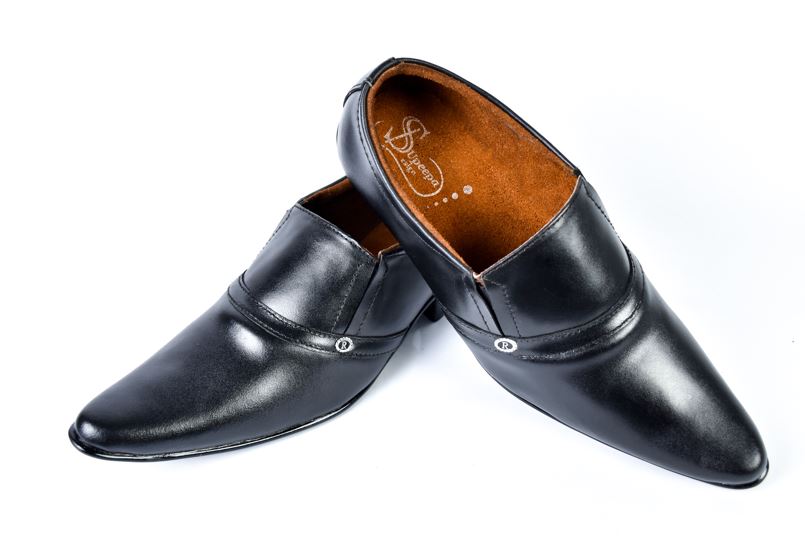 Good looking Men office Shoe/smart genuine cow leather black Shoes. 