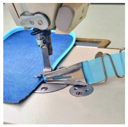 Sewing Machine Binding / Piping Folder Set with Foot & Feedog (28mm). 
