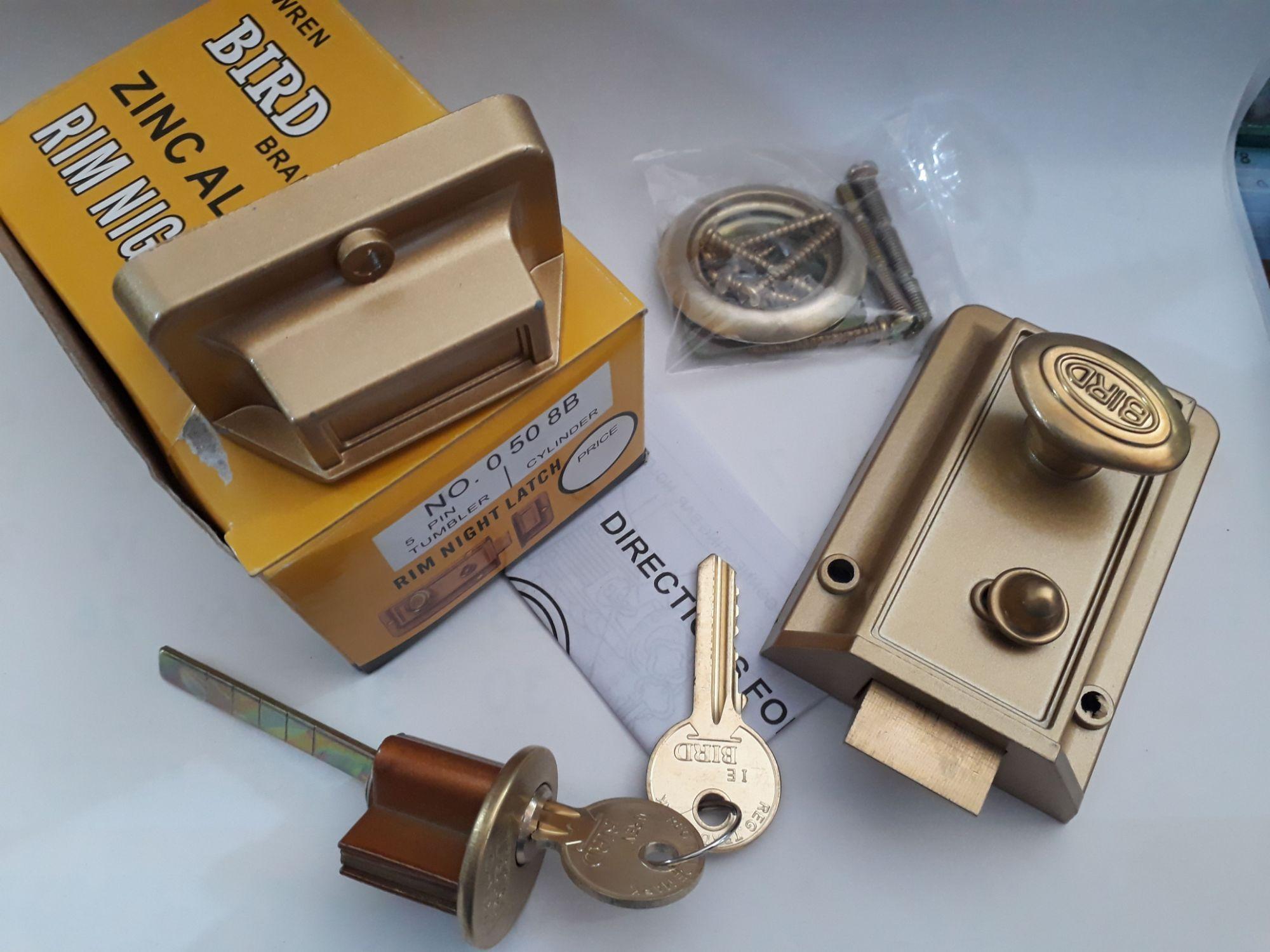 Bird Lock / Door Lock / Latch Lock. 