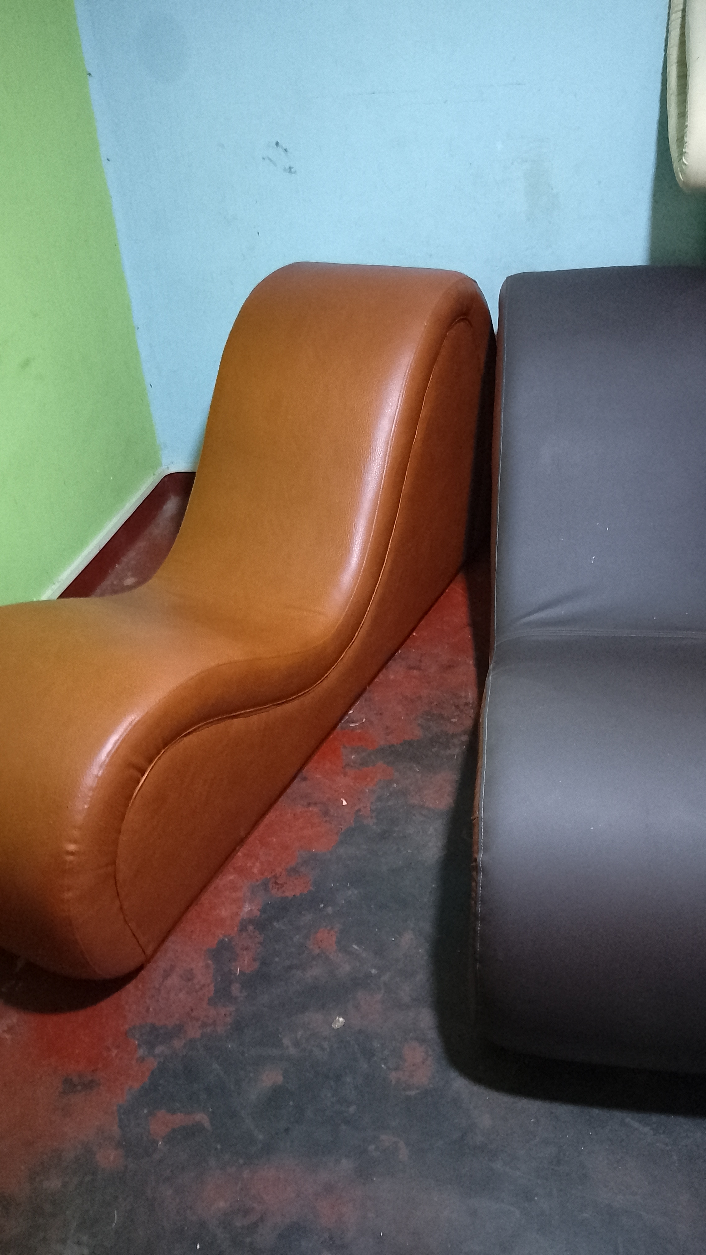 Tantra Chair. 