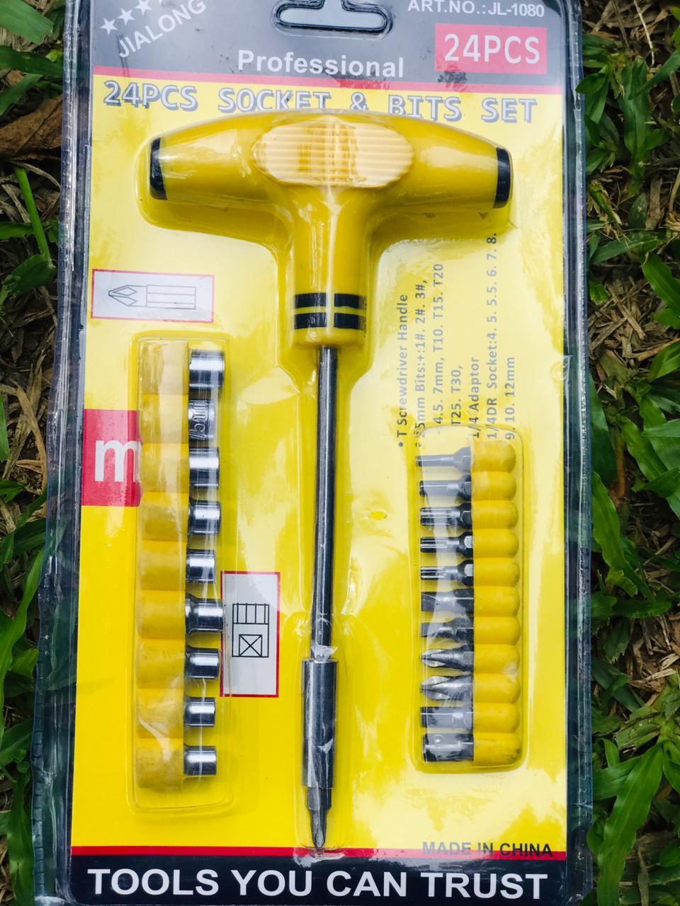 24pcs T Shape Screwdriver Set Batch Head Ratchet Pawl Socket / Socket & Bits. 