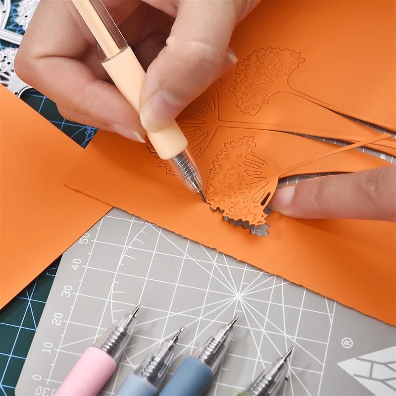Creative Quick Dry Dot Glue Pen Stick Pen / Dispensing Solid Glue Stick Pen /Quick-drying High Viscosity Creative Students Stationery. 