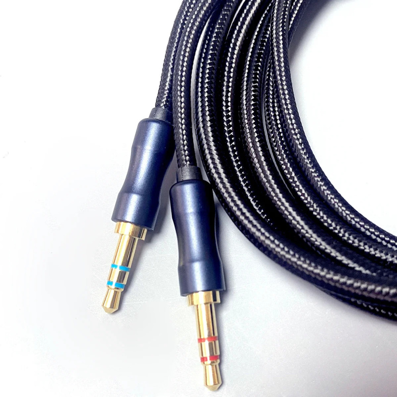 FiiO LL-4.4A High-quality Audio Dual 3.5mm to 4.4mm Balanced Headphone Cable 1.5M. 