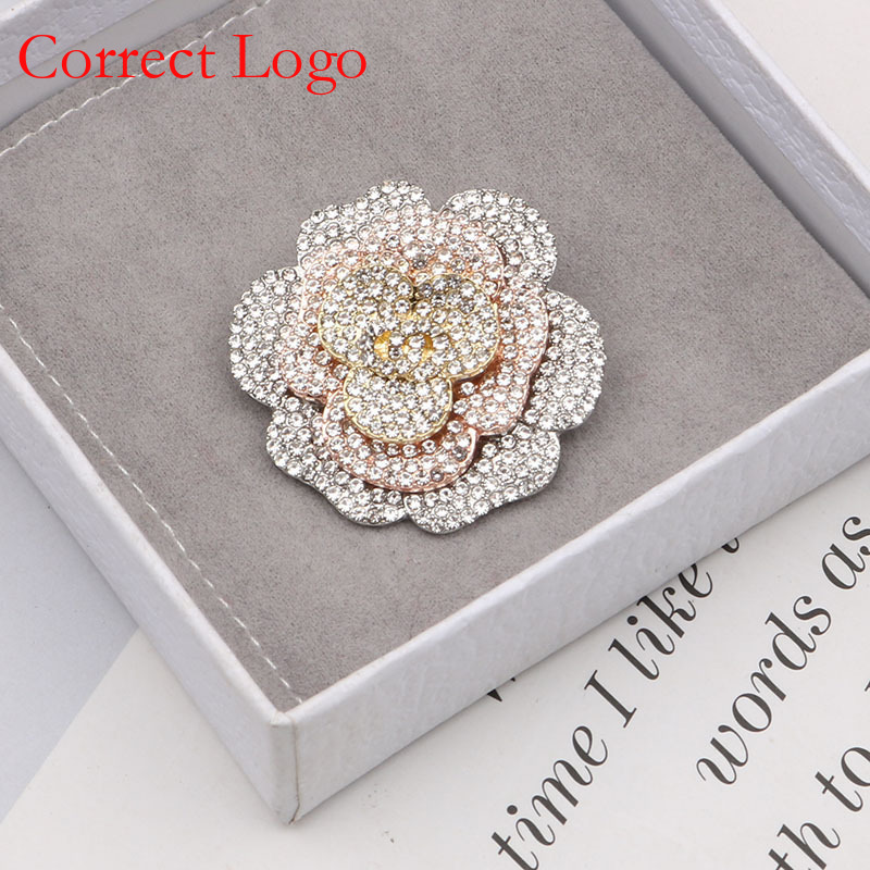 New Double Top Quality C Letter Diamond-Studded High-End Top Quality Camellia Heart Floral Pin Brooch Style Accessory_voghion.com