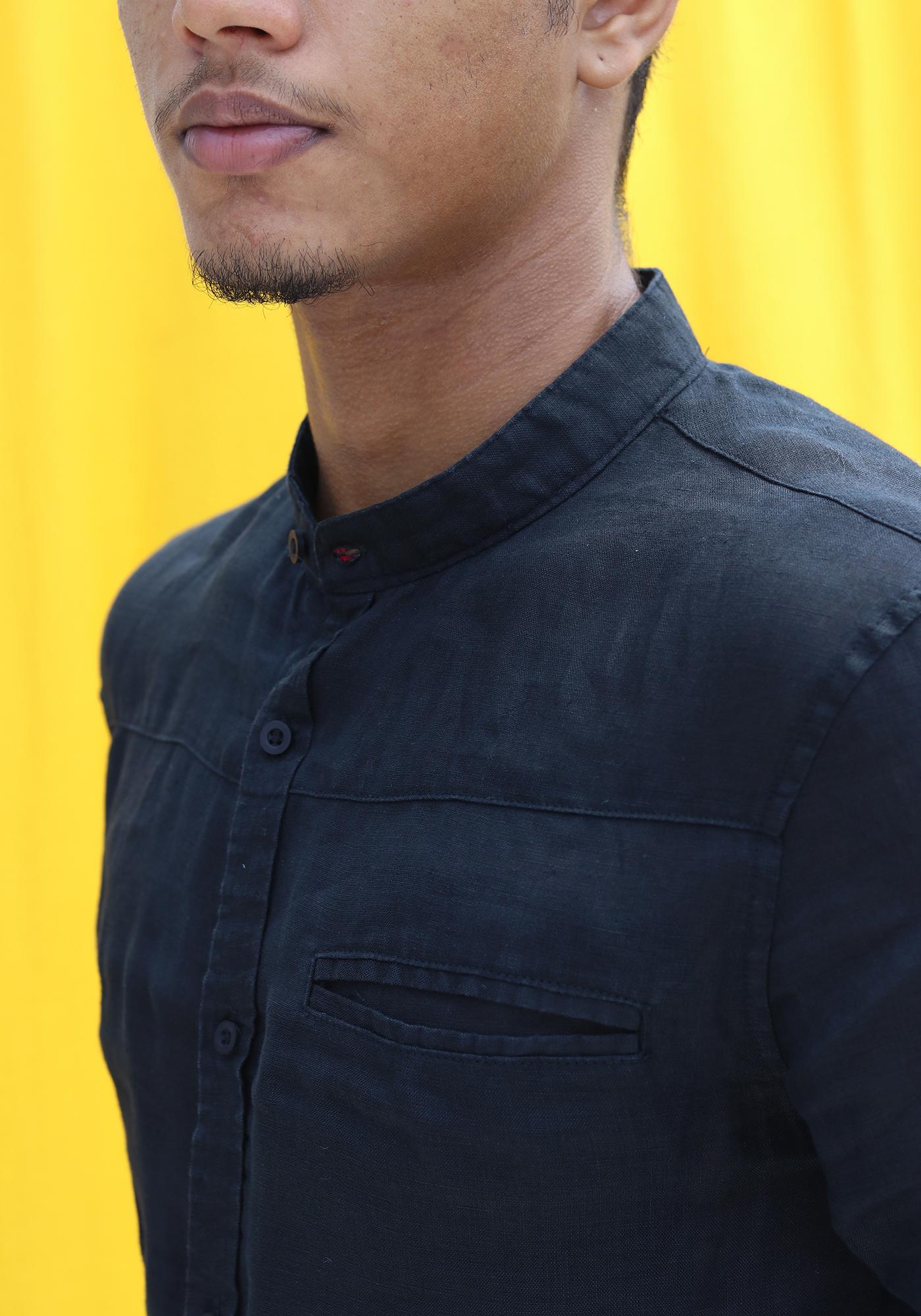 Carlo Boy Long Sleeved Mandarin Collar Linen Shirt With A Grossgrain Loop. 