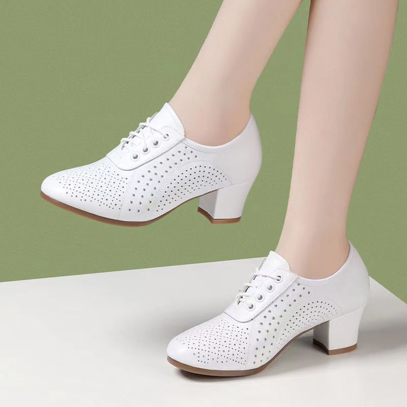 Womens square hot sale dance shoes