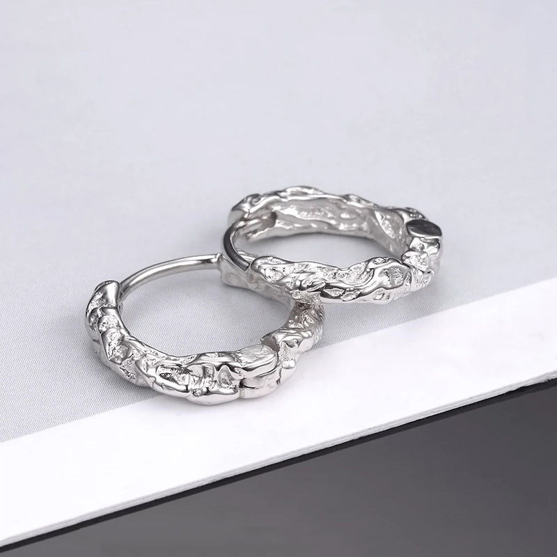 s925 Sterling Silver Sinomenium Acutum Ear Clip Men's Fashion ins Black Personalized Hip-Hop Street Advanced Sense Heavy Industry Internet Influencer Earrings. 