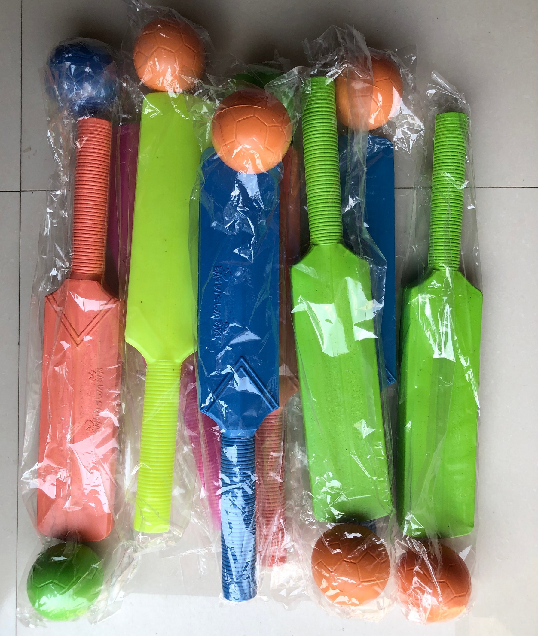 Made in Sri lankan Plastic bat and ball comes in two sizes 15inch and 17.5inch height small and medium sizes.. 