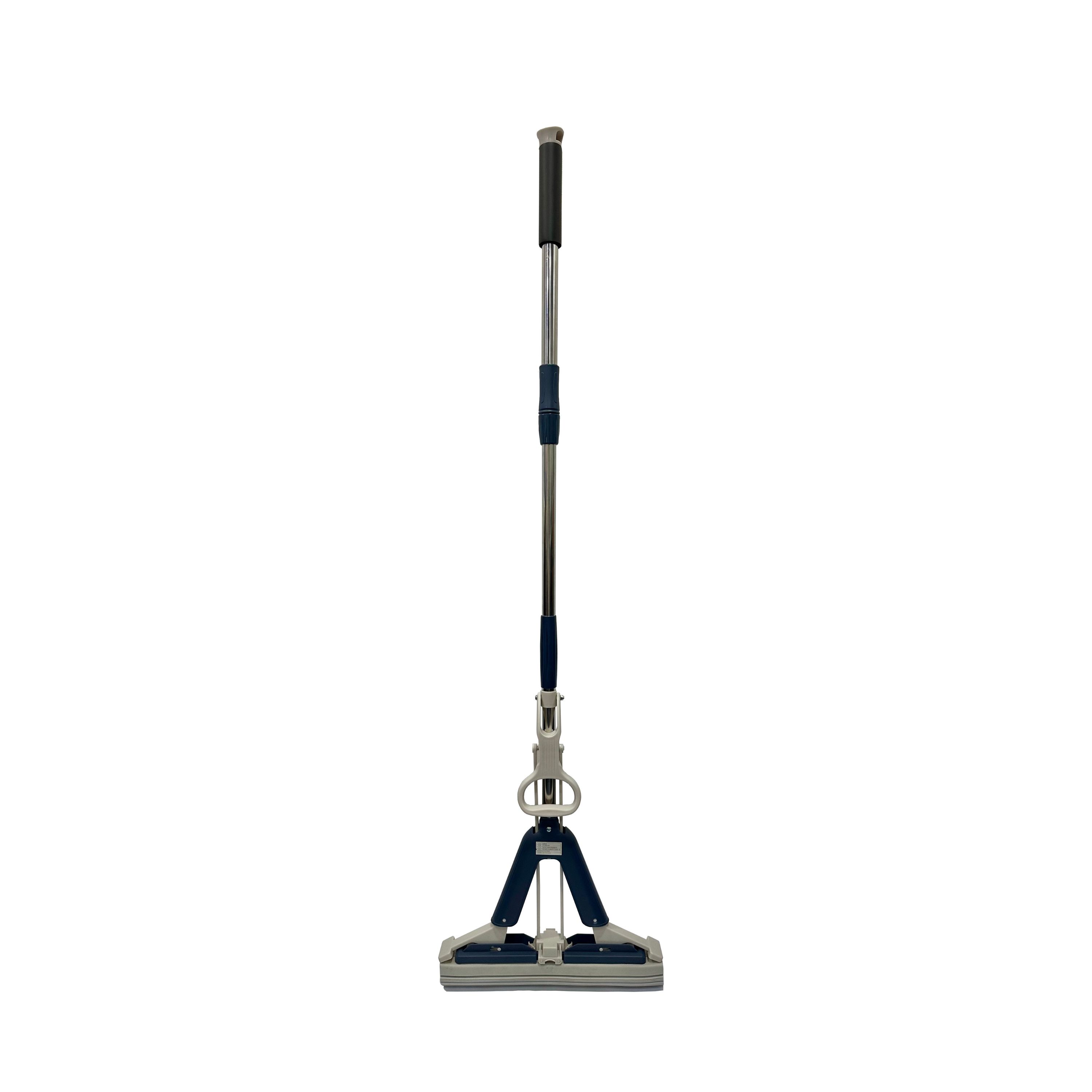 FOLDING PVA MOP 33cm that can effectively squeeze out water by folding in two.. 