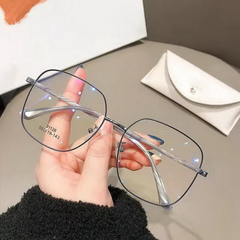 Fashion Elegant Anti Blue Light Glasses Big Square Transparent Metal Frame for Women Men Computer Eye Protection Spectacles. 