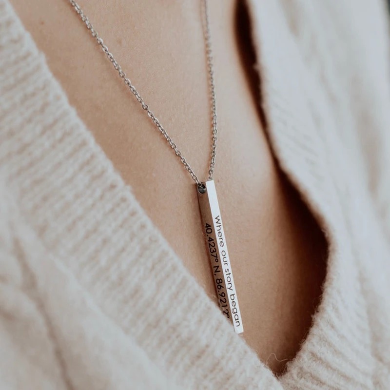 Glamon customized name engraved bar pendant necklace for girls boys stainless steel personalized squre bar necklace for men women fashionable jewelry name necklace gift for girlfriend ladies Wife Friendship Anniversary Valentine Birthday Wedding Party. 