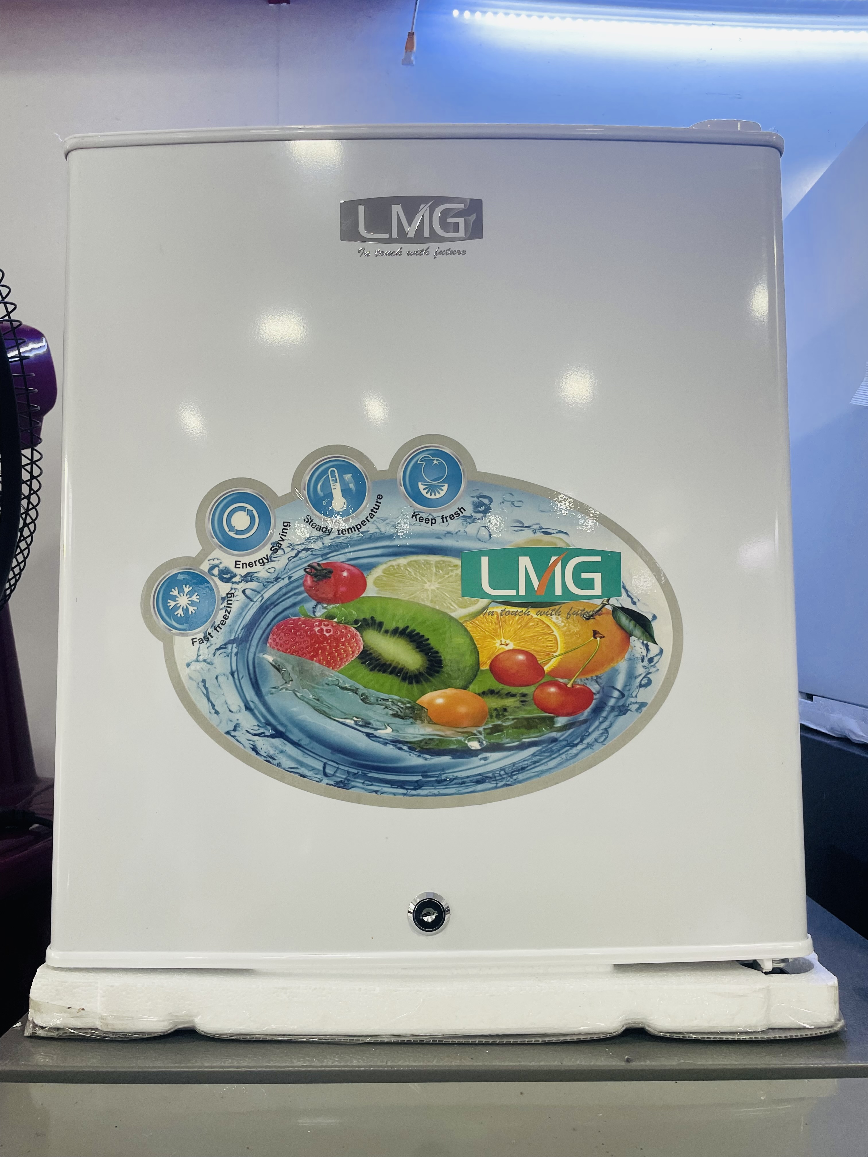 LMG 47L Mini Refrigerator - LMGCI-45
