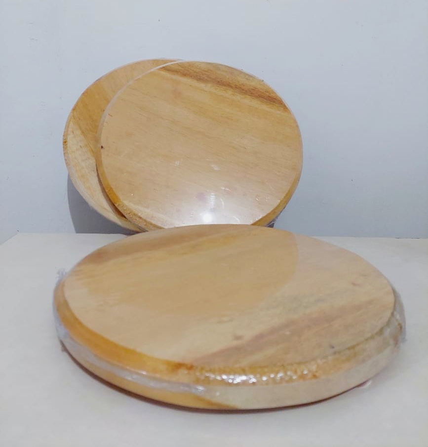Natural Eco Friendly Round Wood Cutting Board 25.5cm Chopping Board With Legs. 