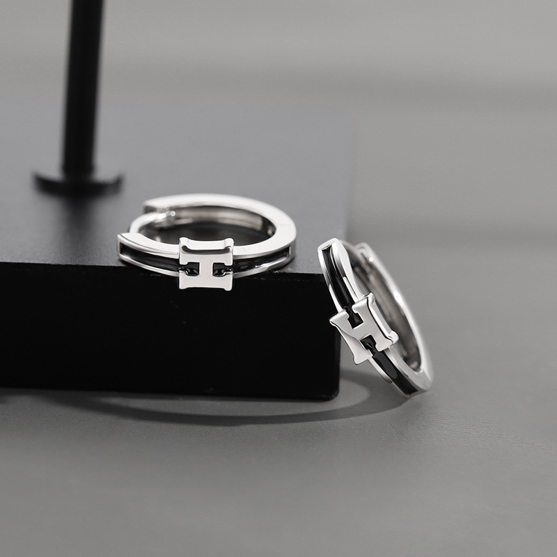 S925 Sterling Silver H Letter Epoxy Ear Clip Male Hip Hop ins Advanced Sense Trendy Unique Design Sense Ear Ring Ear Rings. 