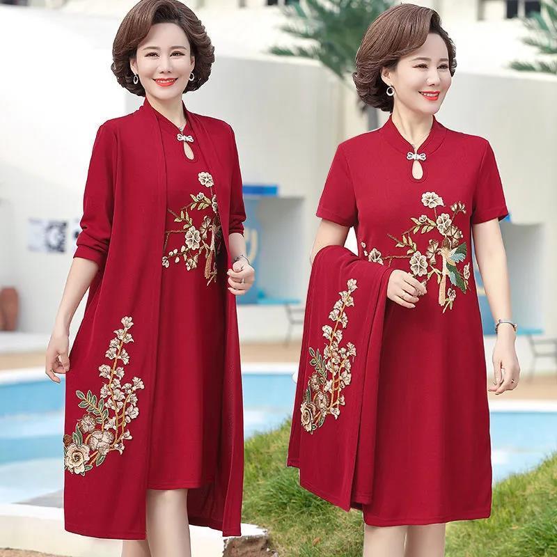 Mother-in-Law Wedding Clothes Mom Spring Clothes High-End Dress Female Summer Middle-Aged and Elderly Temperament Long Dress Western Style Two-Piece Suit. 