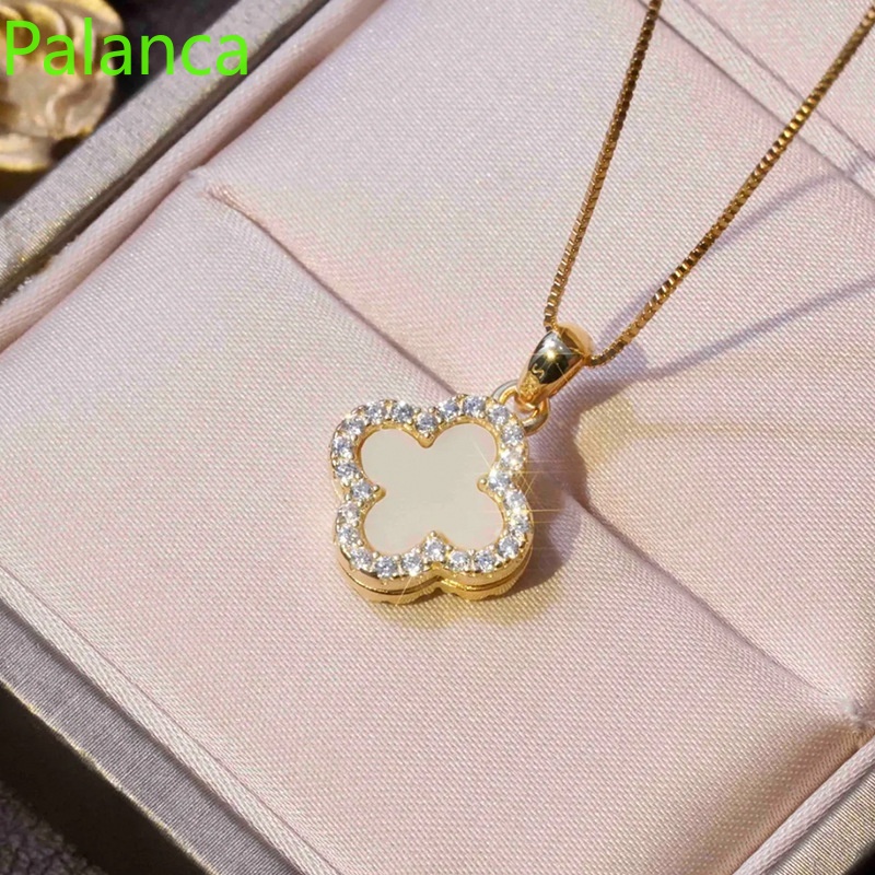 HOT Zircon Four-leaf Clover Necklace Double Sided Shell Clavicle Necklace. 