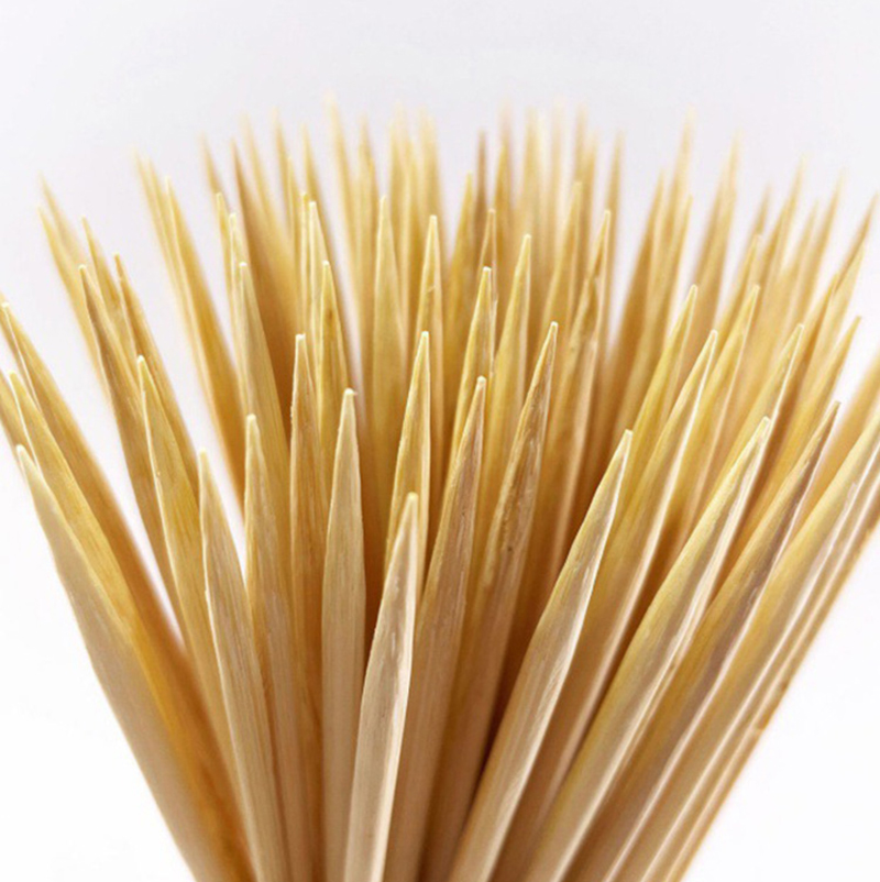 50pcs Bamboo Stick Food Grade Bamboo Skewer Sticks Disposable Natural Wood Long Stick For Barbecue Fruit BBQ Tools. 