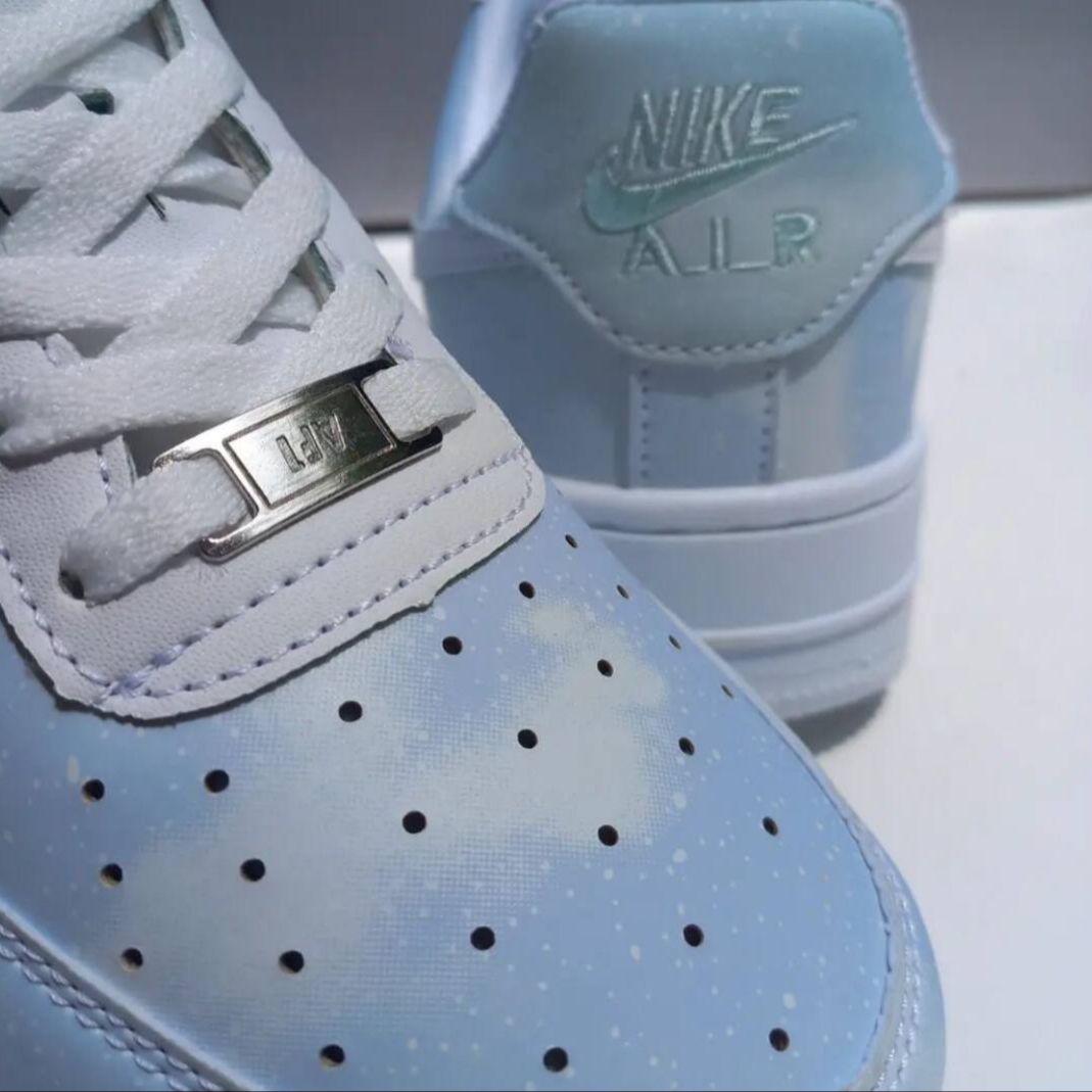 Air Force 1 Color Changing Shoes. 