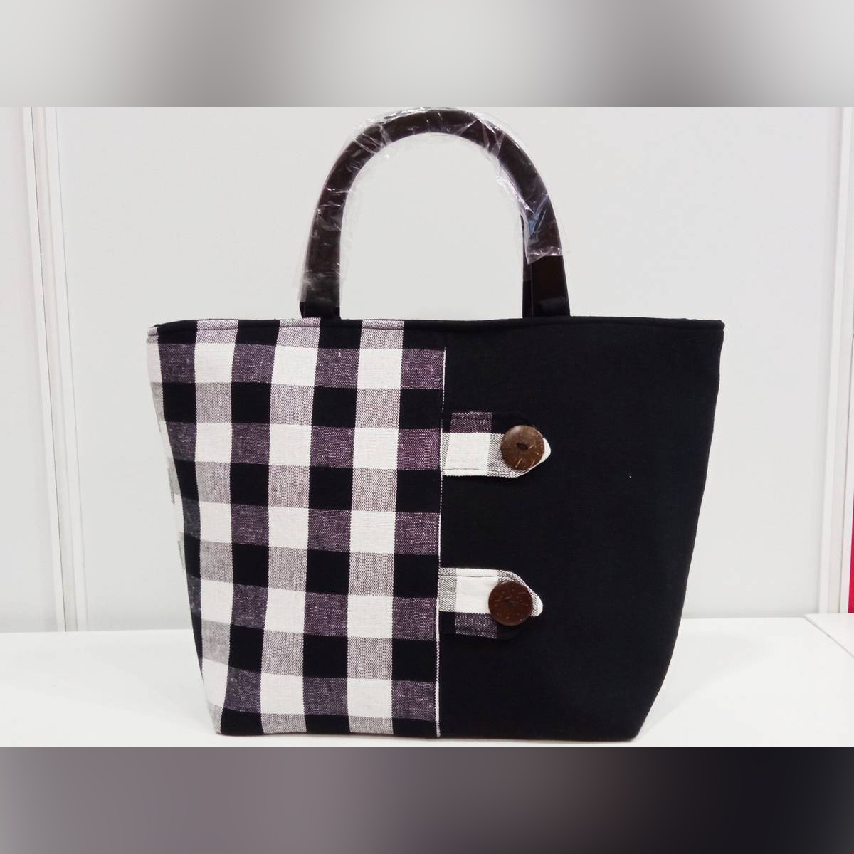 Normal best sale hand bag