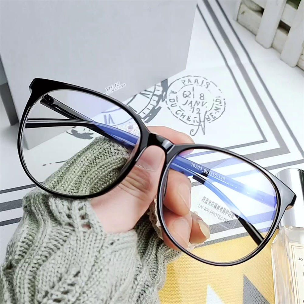 Voitead HD Reading Glasses Men Anti-blue Light Anti-fatigue Fashion Middle-aged And Elderly Glasses 1.0