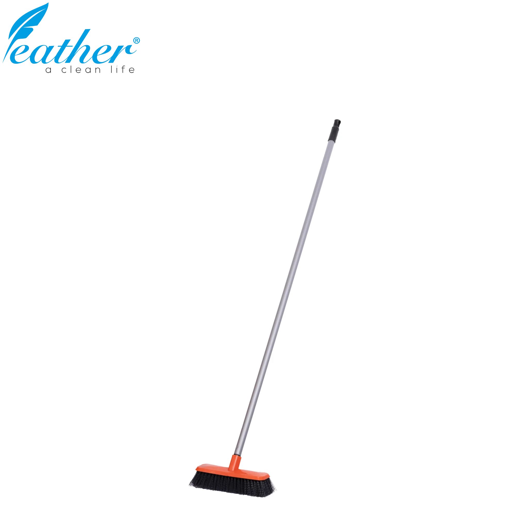 BATHROOM BRUSH LONG WITH 120CM PLASTIC COATED METAL HANDLE - FEATHER. 
