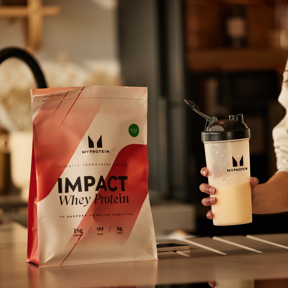 MyProtein Impact Whey Protein 1Kg Blueberry Cheesecake Flavor. 