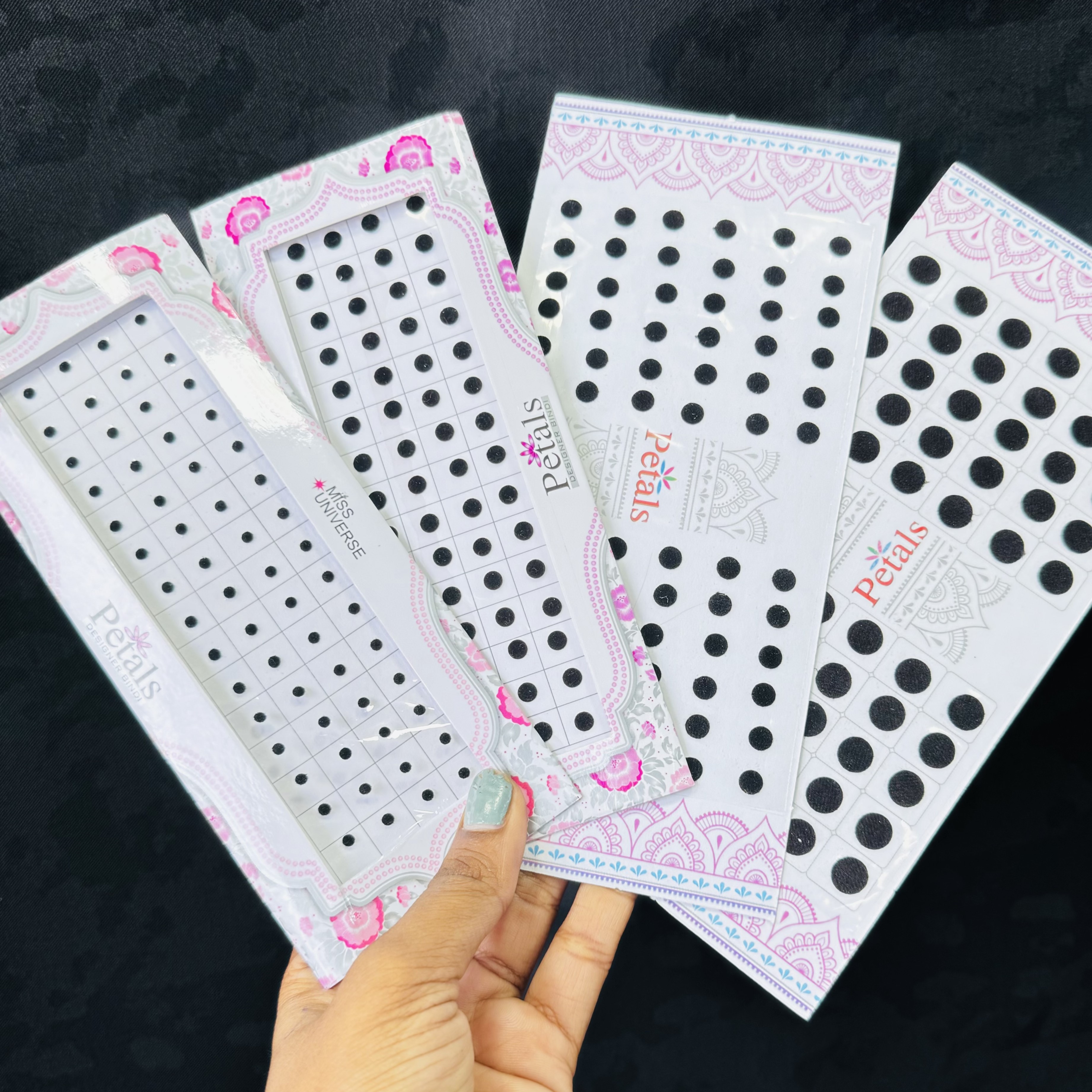 ESH Black color Simple Plain small Round Pottu Forehead, Kumkum