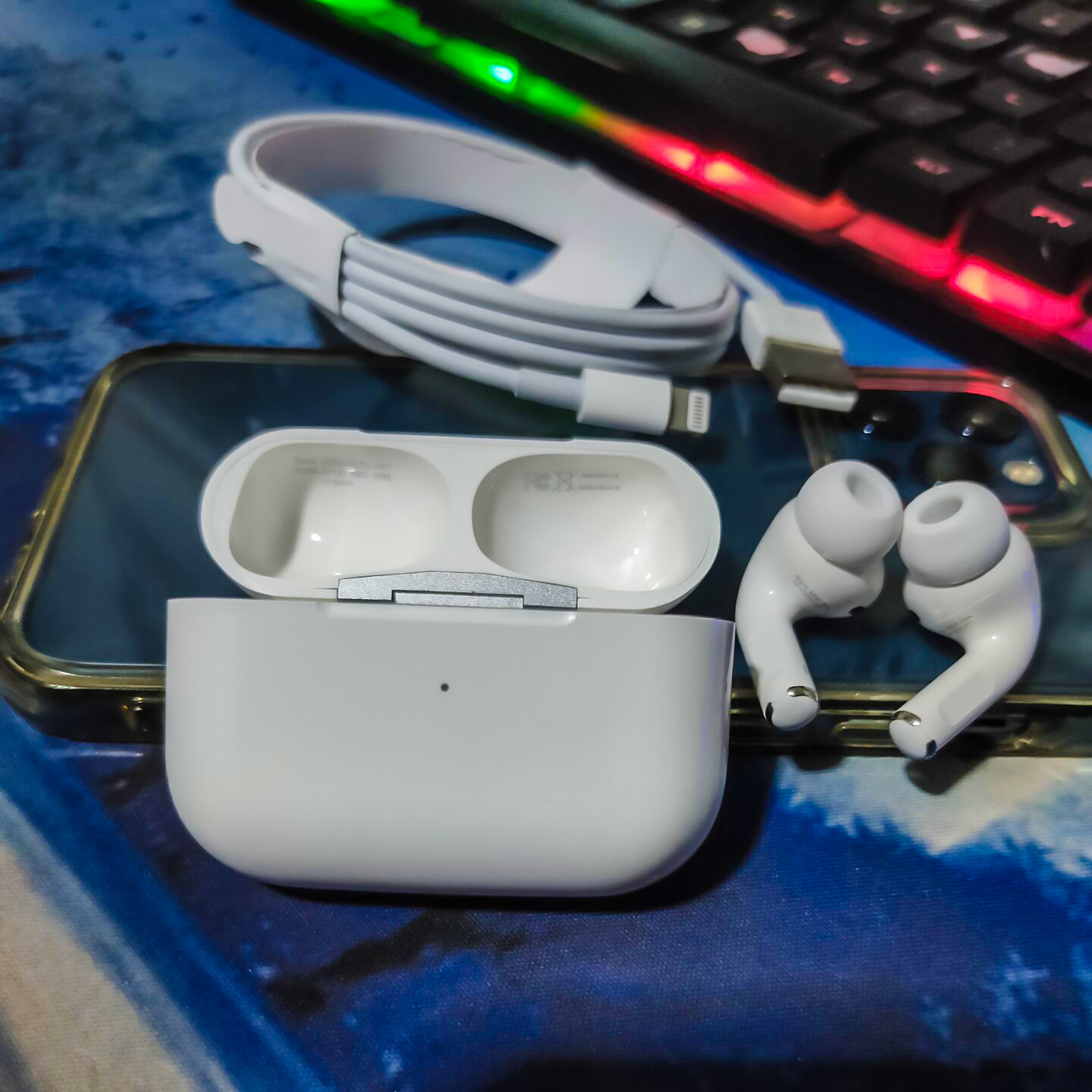 IVON AirPods Stereo Wireless Earbuds High Quality Sounds & Bass Guaranteed. 