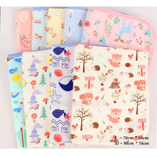 Waterproof cotton cot sheet medium size. 