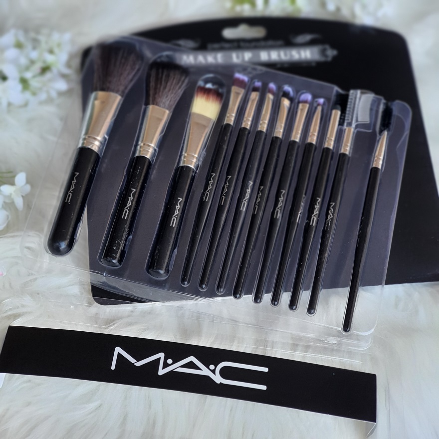 MAC Professional Makeup Brush Set 12Pcs Gift Box Makeup Tool Cosmetic Makeup Brush Set. 