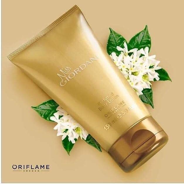 giordani gold perfumed body lotion