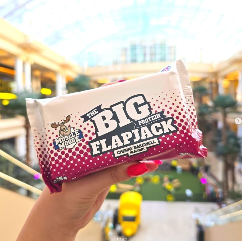 Muscle Moose Big Protein Flapjack, Protein Oat Bar, Oatmeal 15g Protein,100g (PACK OF 1, CHERRY BAKEWELL)  FROM DUBAI (SAM)