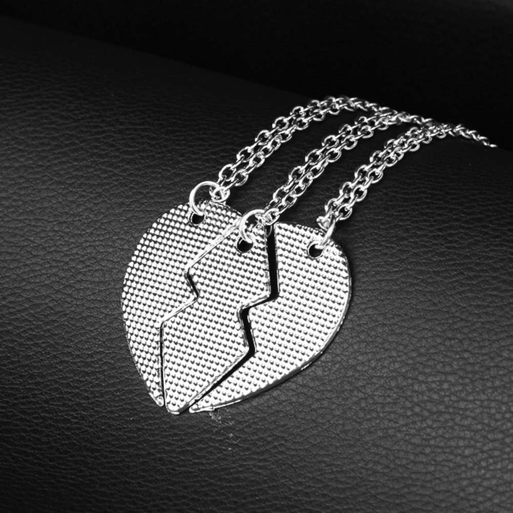3Pcs/Set Best Bitches Letter Broken Heart Pendant Necklace Friends Jewelry Gift. 
