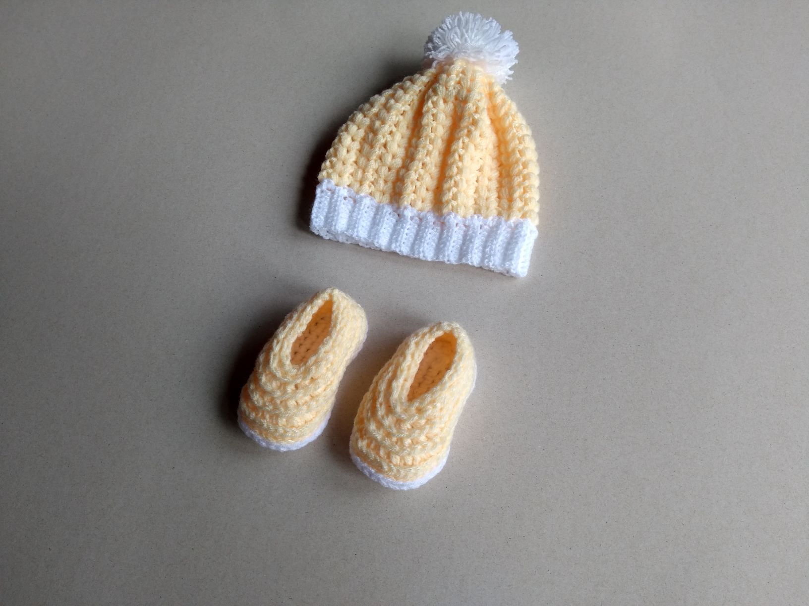 cream baby hat