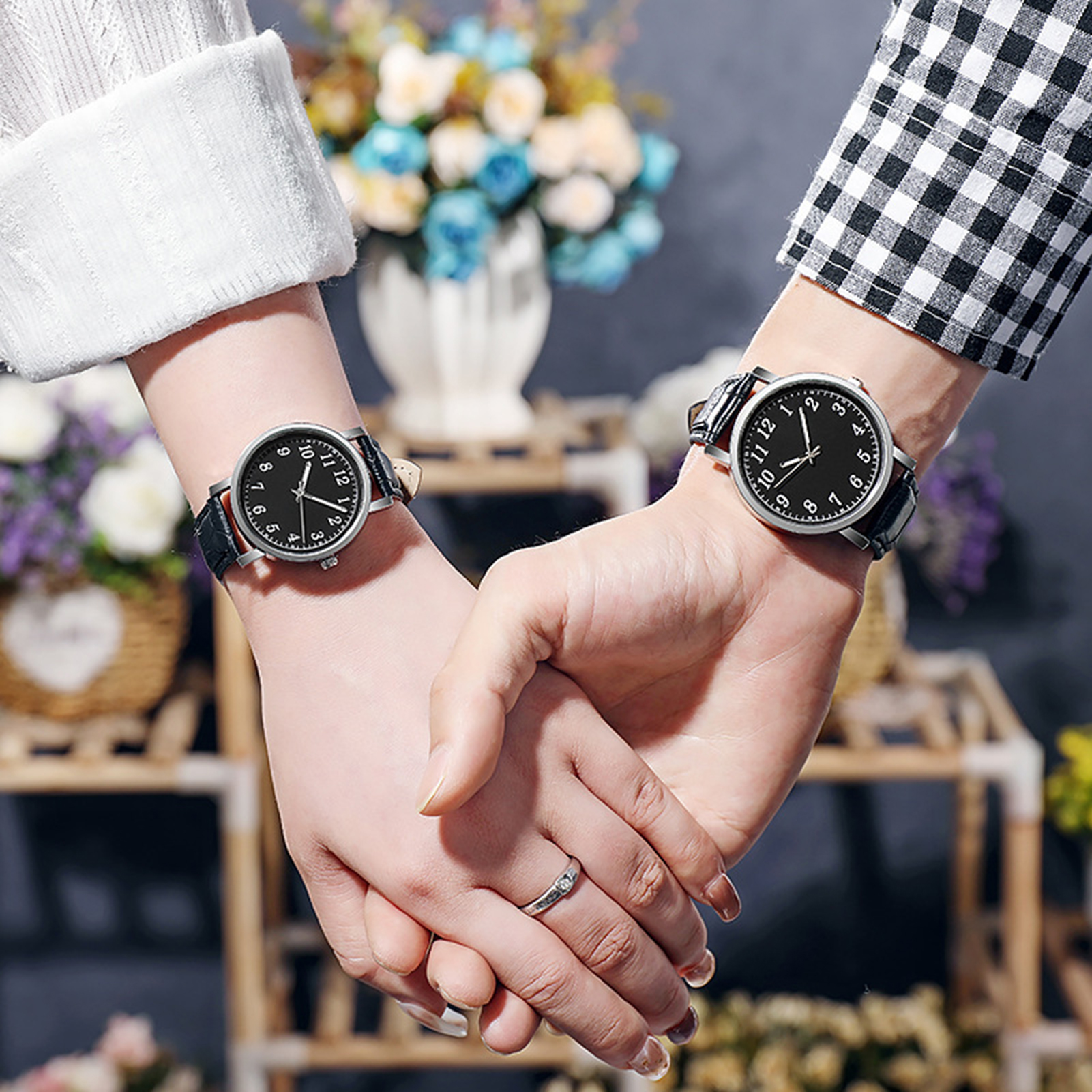Couple Watch Round Battery Operated Faux Leather Strap Elegant 3-Hand Birthday Gift Adjustable Men Women Quartz Wrist Watch Fashion Jewelry. 