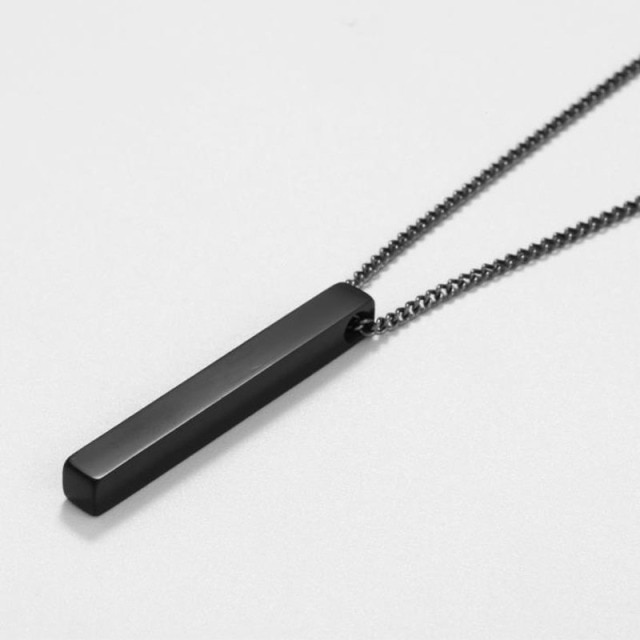 Black Color Rectangle Pendant Necklace 