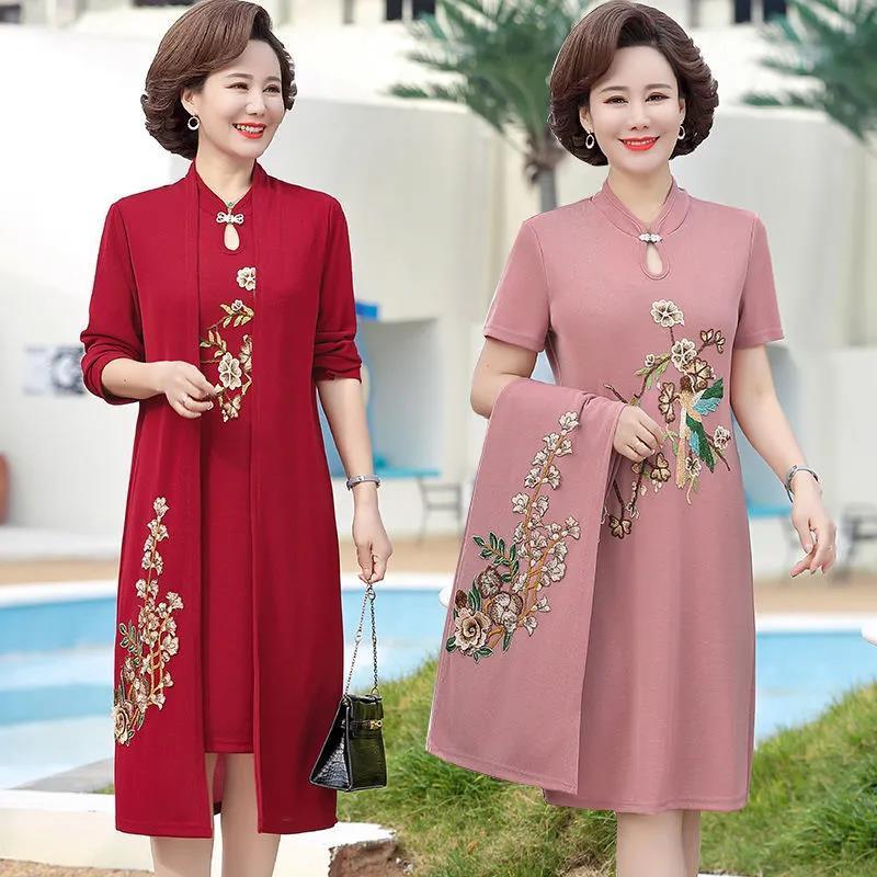 Mother-in-Law Wedding Clothes Mom Spring Clothes High-End Dress Female Summer Middle-Aged and Elderly Temperament Long Dress Western Style Two-Piece Suit. 