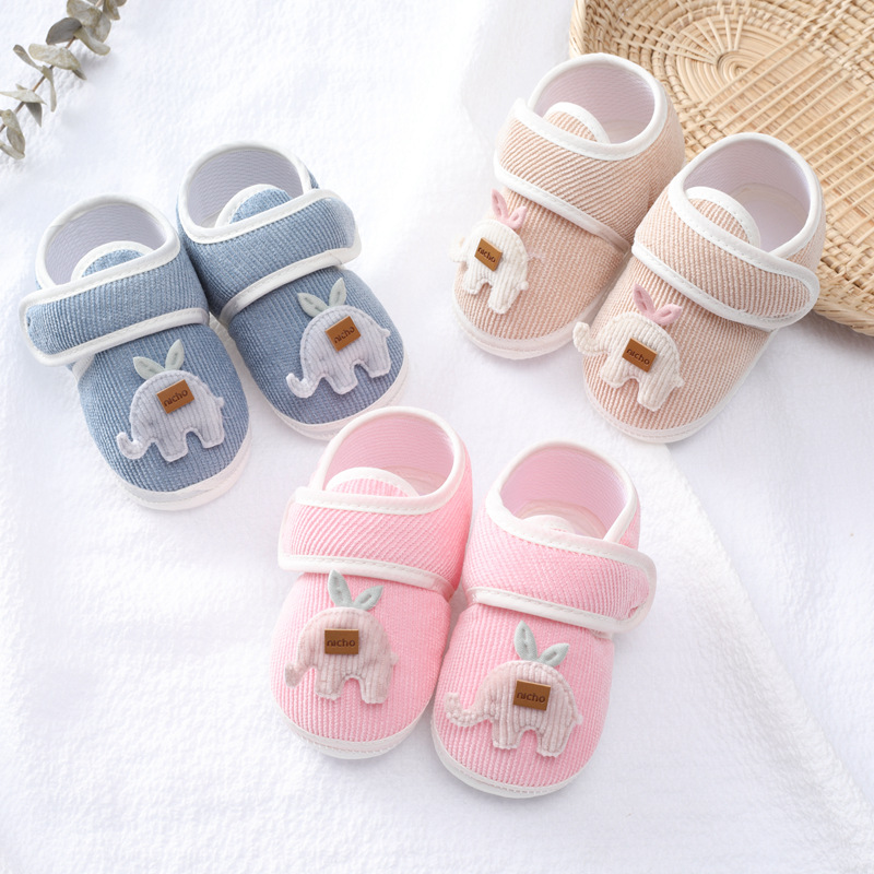 One month hot sale baby shoes