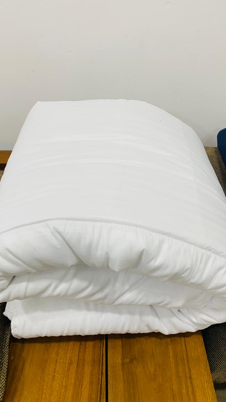 Luxury Duvet In Egyptian Cotton 150GSM 250TC (Hotel Quality)(Single/Double/Queen/King). 