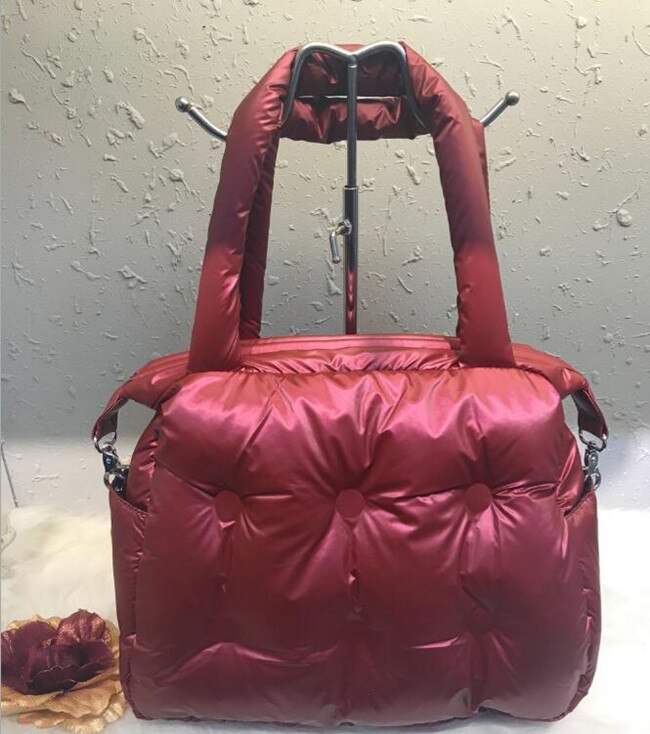 feather shoulder bolsa